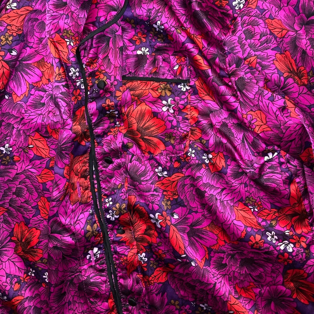 Gilligan & O’Malley Purple & Red Button Down top - Picture 9 of 13